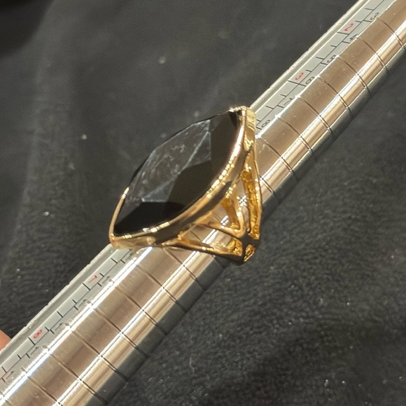 Jewelry - Black and Gold Ring Size 5